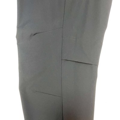 膝部分 立体ダーツ 後ろメッシュ切替