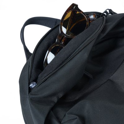 #0001 black