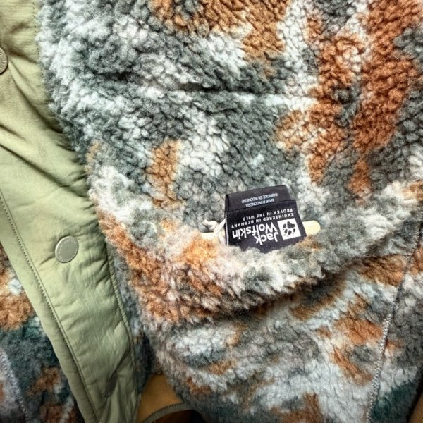 #8889 chestnut allover