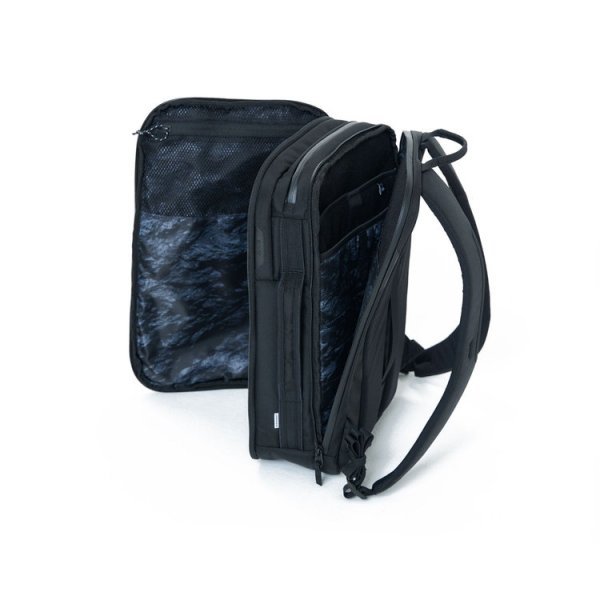 #0001 black
